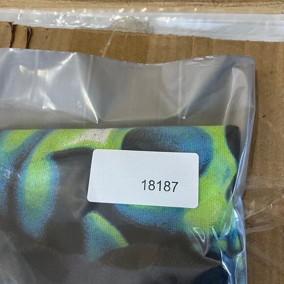 Rick and Morty T-Shirt Mens Size M Black Neon Skull Graphic Tee Cartoon Network - Picture 7 of 7